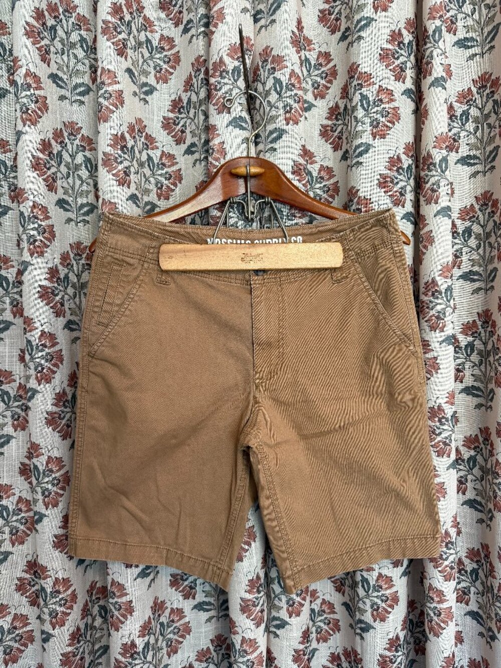 Mossimo Supply Co. Shorts 32